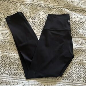 Lululemon Wunder Under 25”